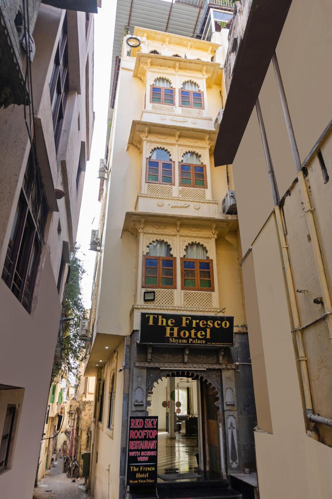 Treebo The Fresco Lake Pichola Udaipur Exterior photo