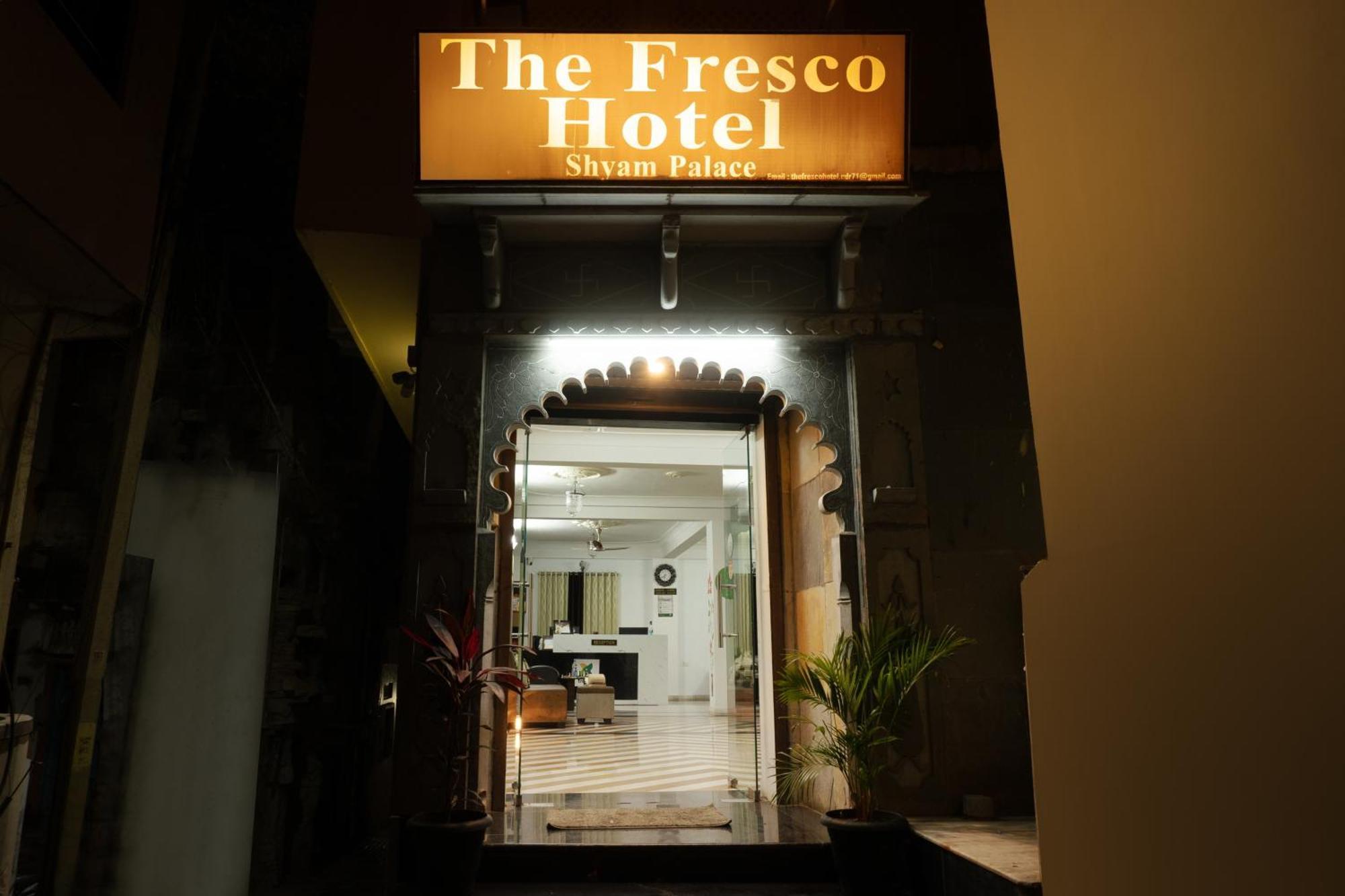 Treebo The Fresco Lake Pichola Udaipur Exterior photo