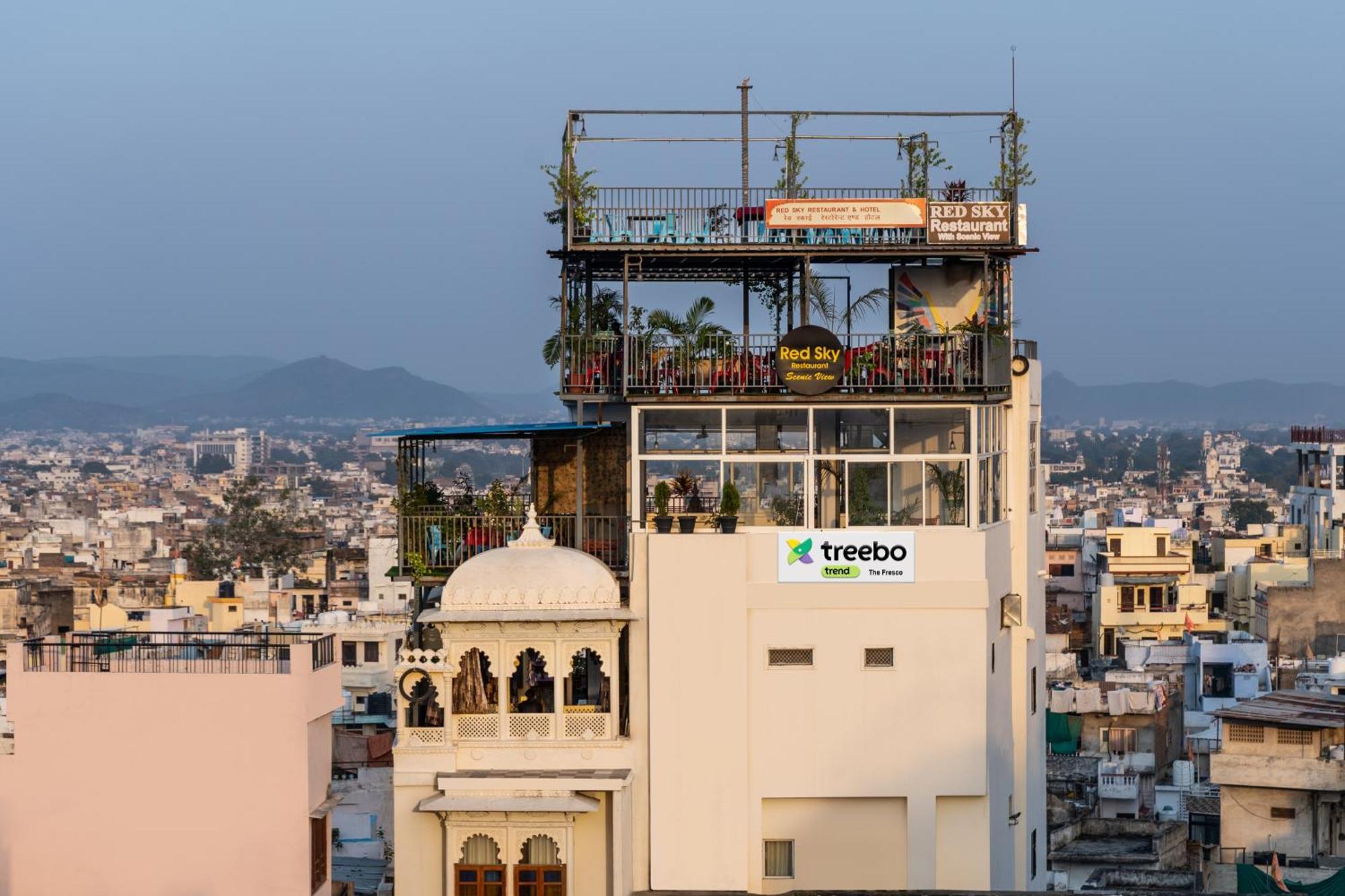 Treebo The Fresco Lake Pichola Udaipur Exterior photo